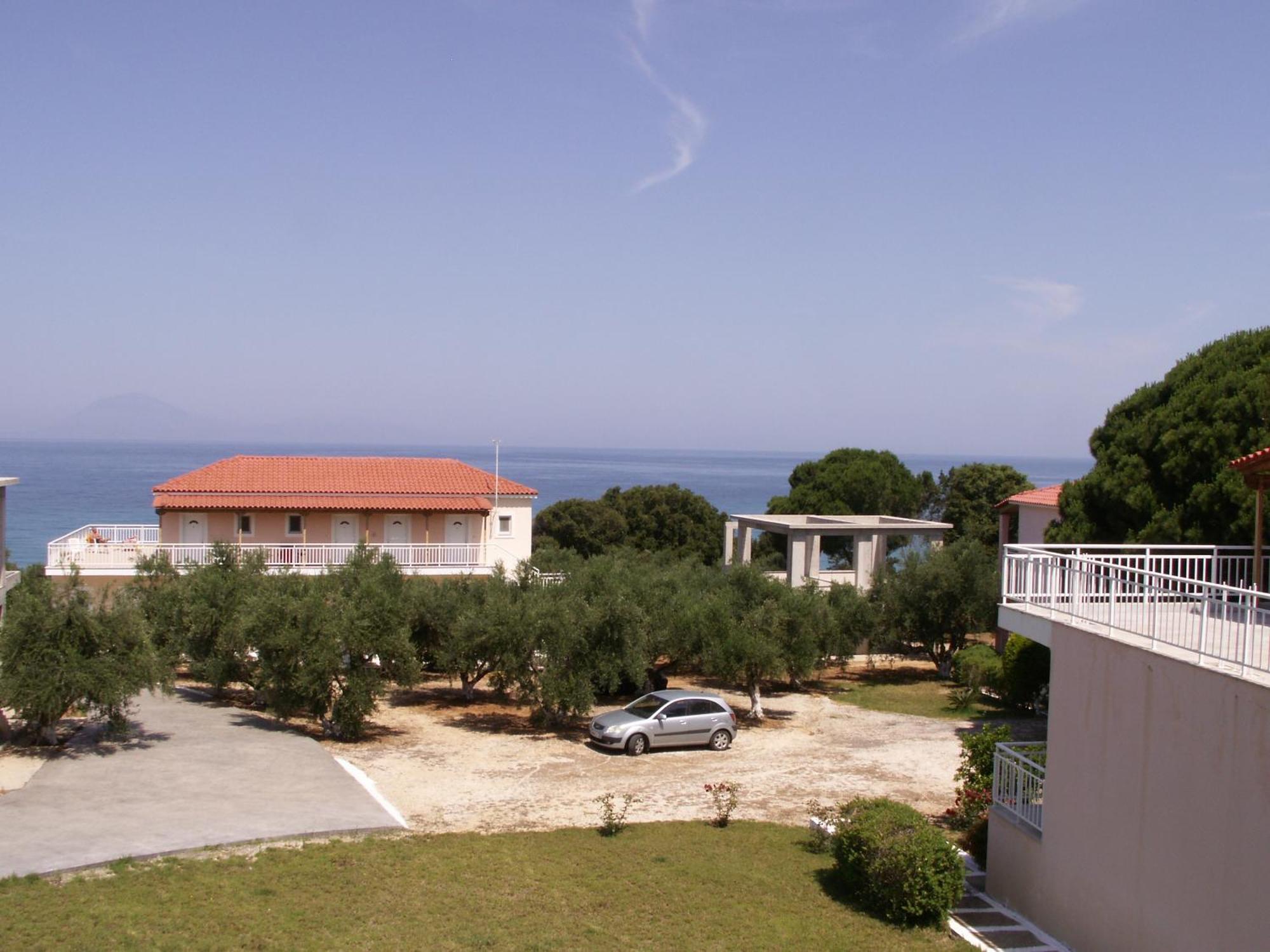 Kastro Beach Hotel エクステリア 写真