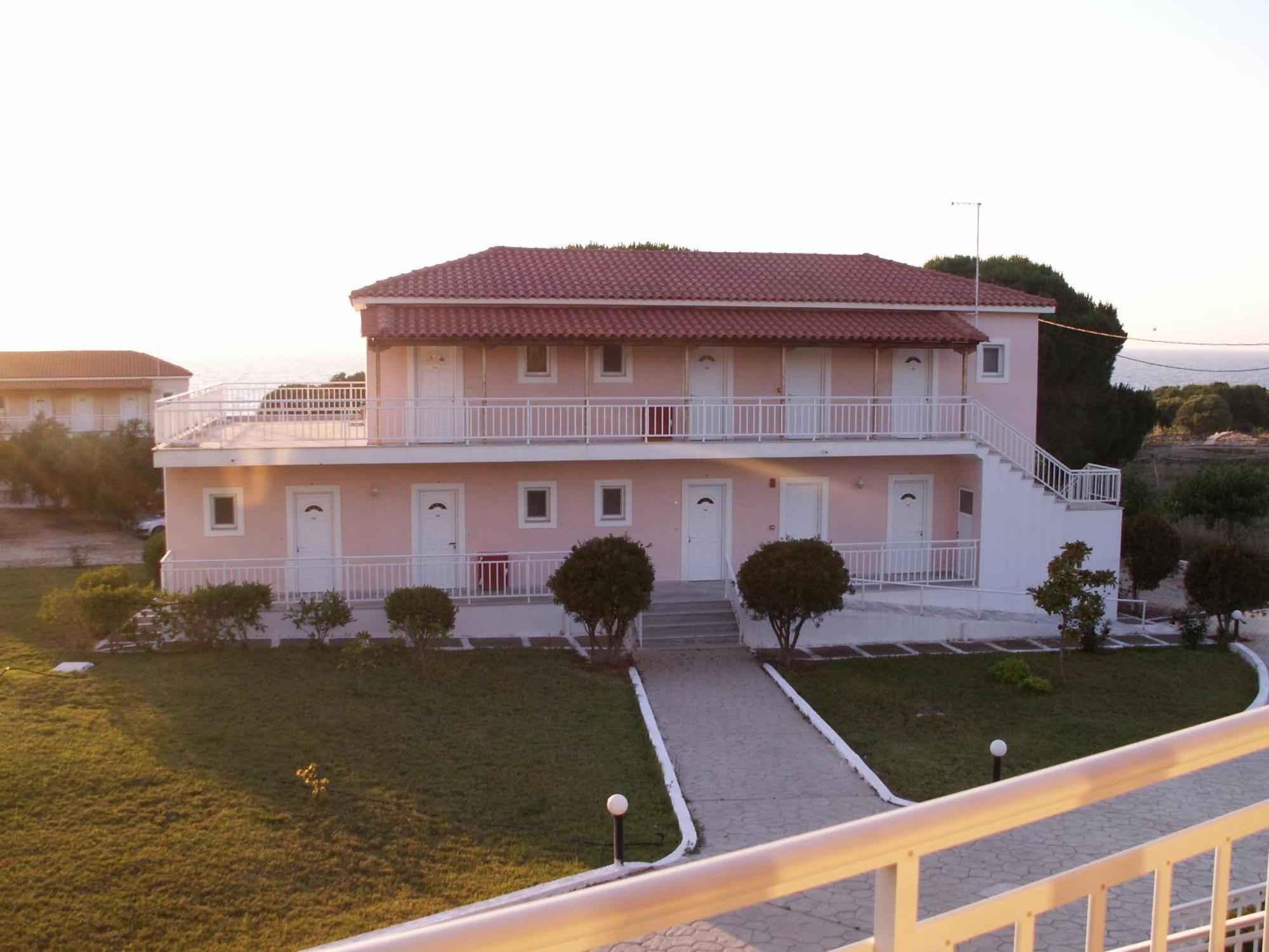 Kastro Beach Hotel エクステリア 写真