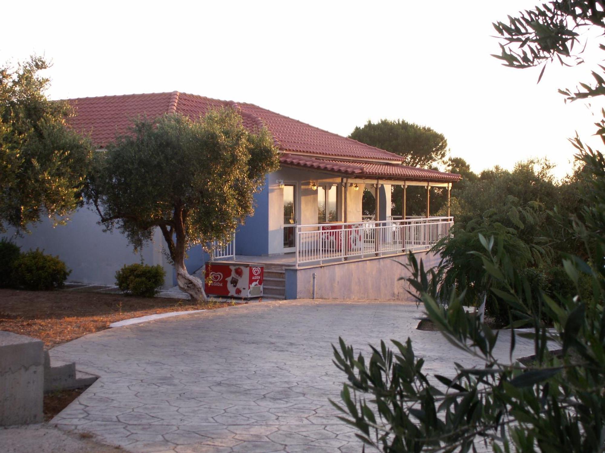 Kastro Beach Hotel エクステリア 写真