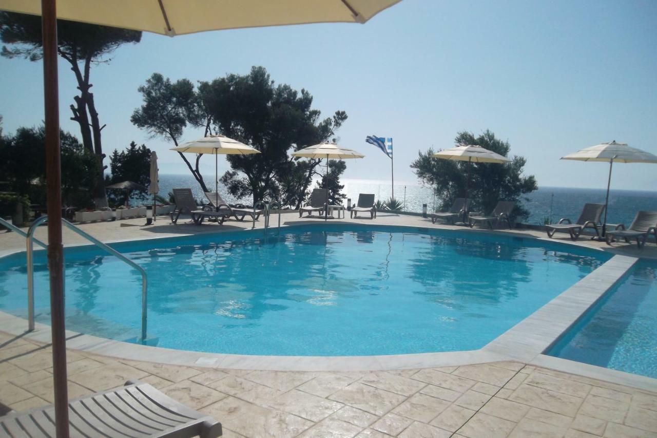 Kastro Beach Hotel エクステリア 写真